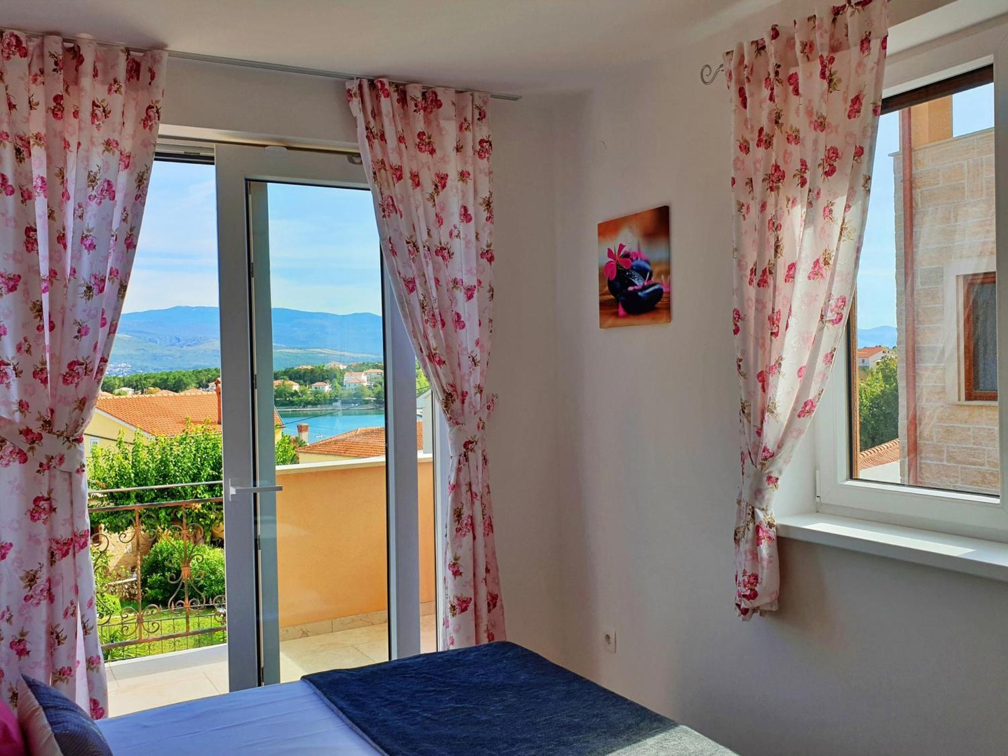 Apartments For Families With Children Silo, Krk - 18685 Bilik gambar